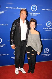 Dieter Bohlen mit Schauspielerin und Model Darya Gritsyuk  (©Foto: Martin Schmitz)